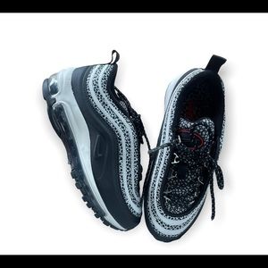 Nike WMNS AIR MAX 97